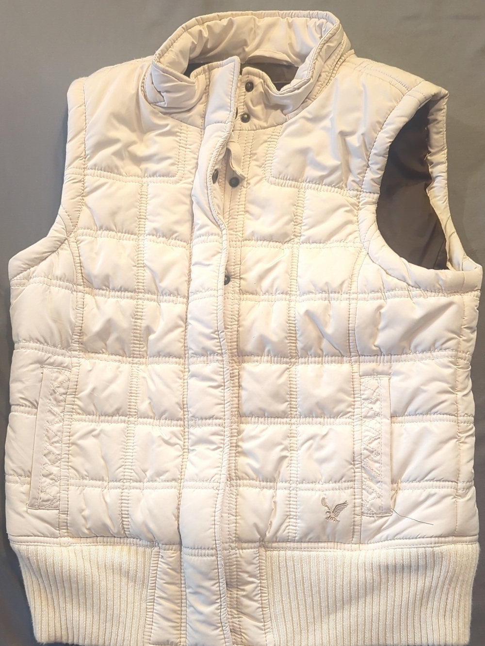 Women's  Cream Quilted Puffer Vest - American Eagle